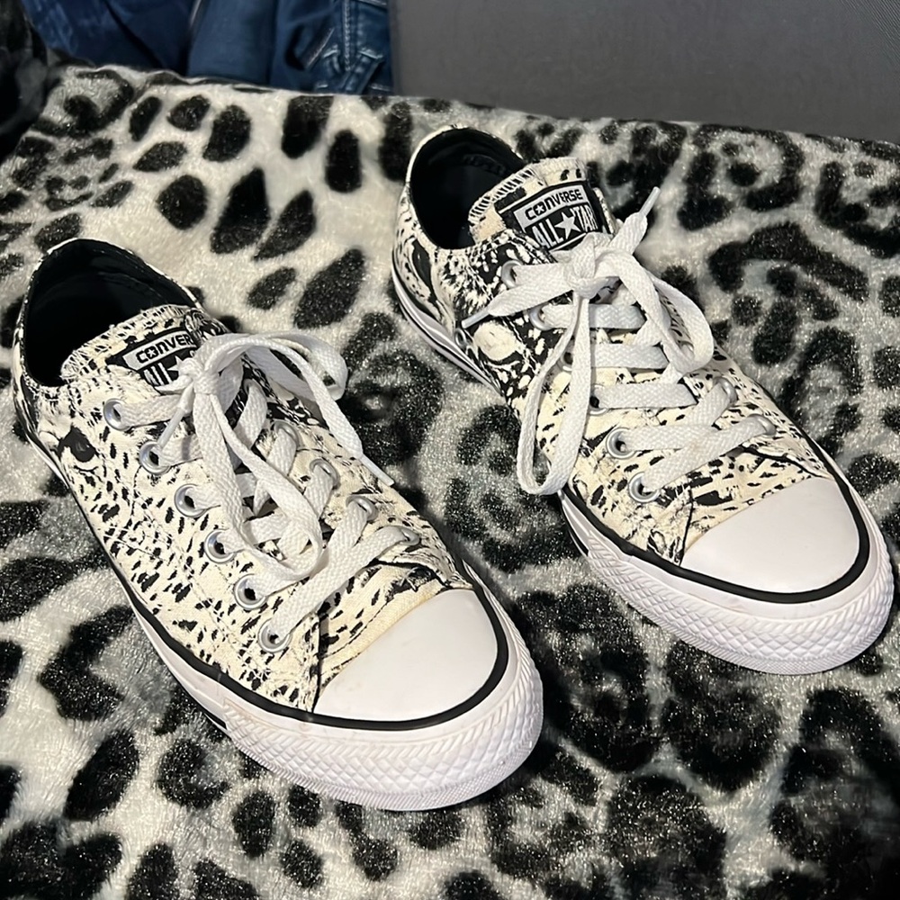 Chuck Taylor’s leopard print